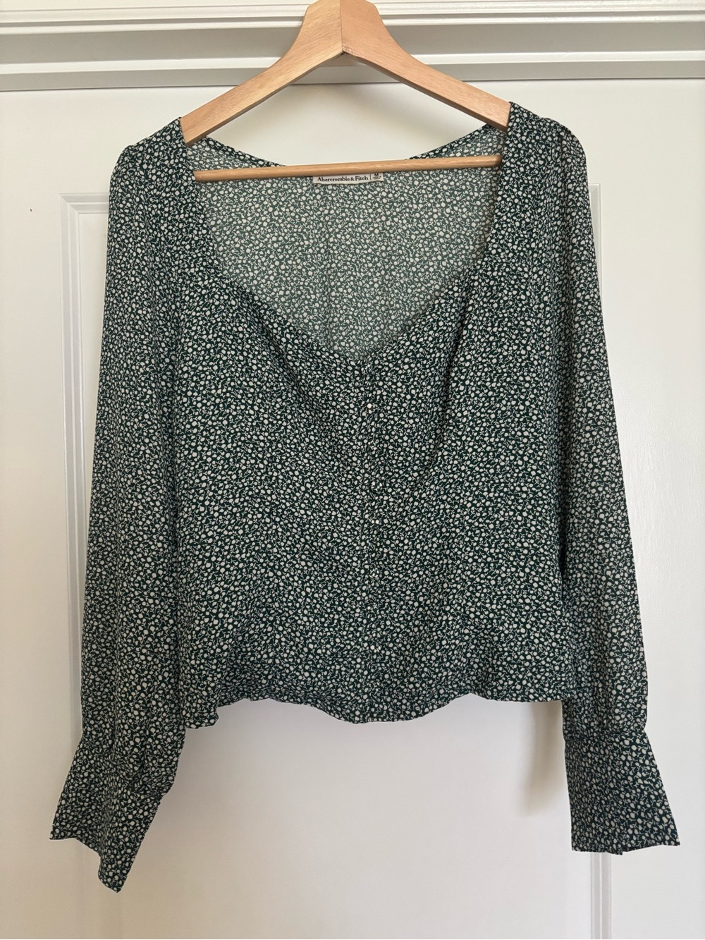 Abercrombie & Fitch Dark Green Floral Sweetheart Neck Blouse (medium)
